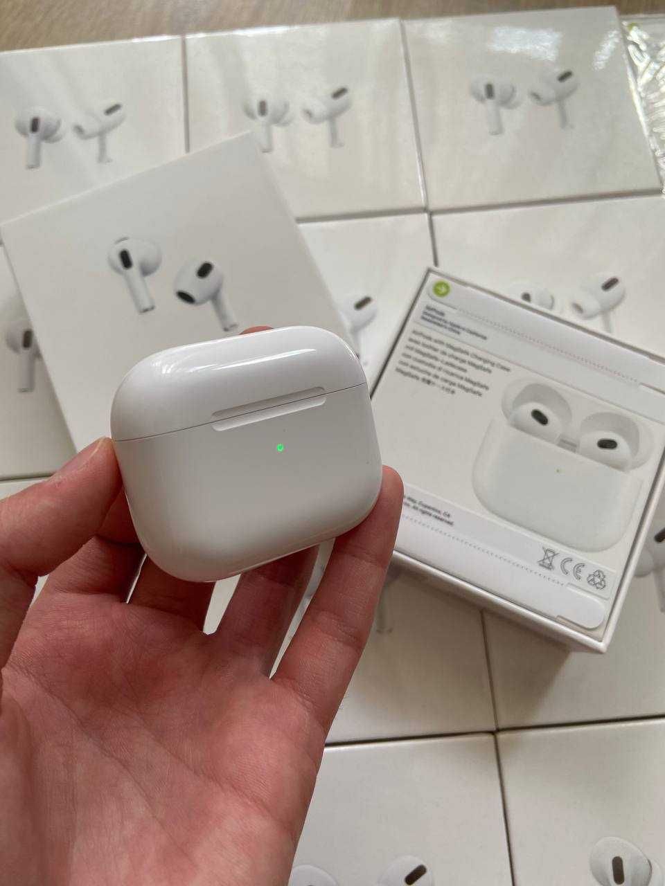AirPods 3 LUX version