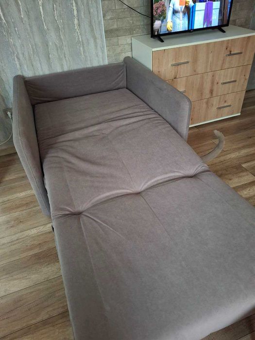 Розкладне крісло