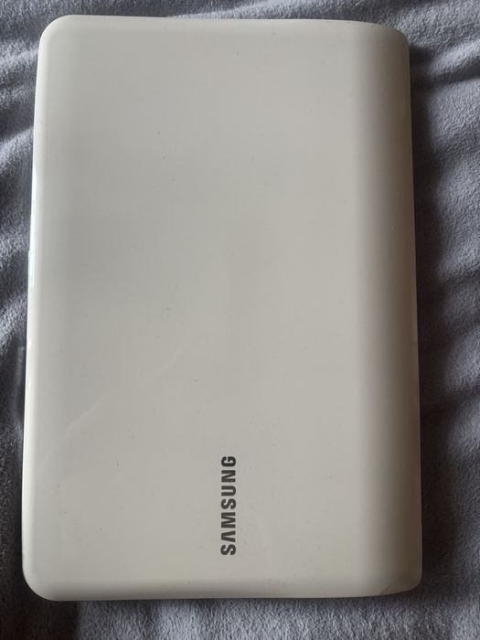 Ноутбук samsung sf510