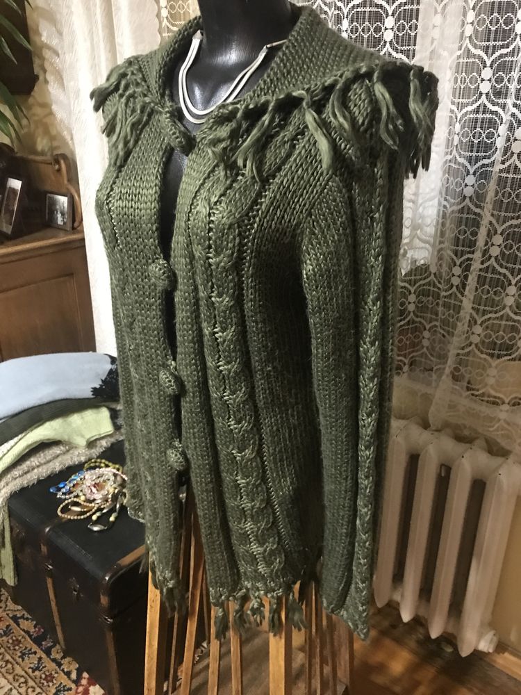 Sweter  zielony  wełna i  akryl  roz. 40-42  jak  NOWY