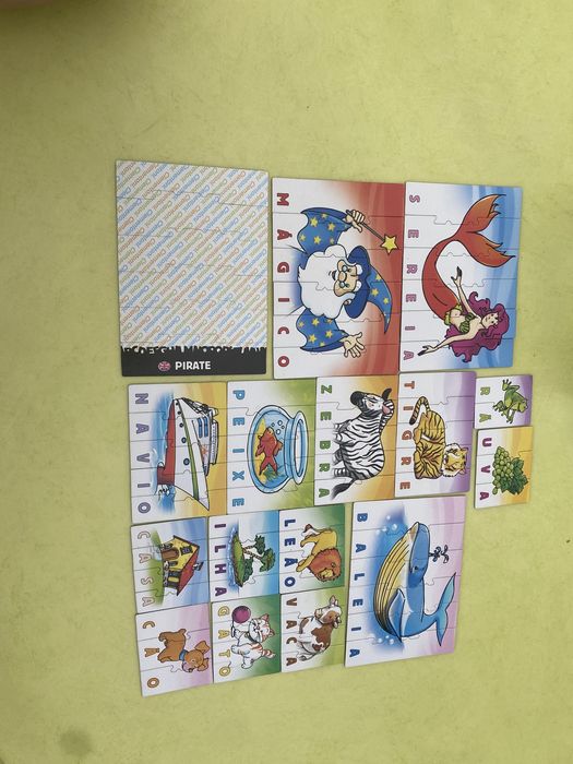Puzzles educativos abcedario Bilingue Primeiras Palavras