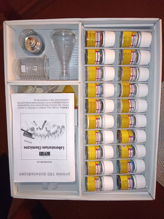 Laboratorium chemiczne 160 eksperymentów - Dromader