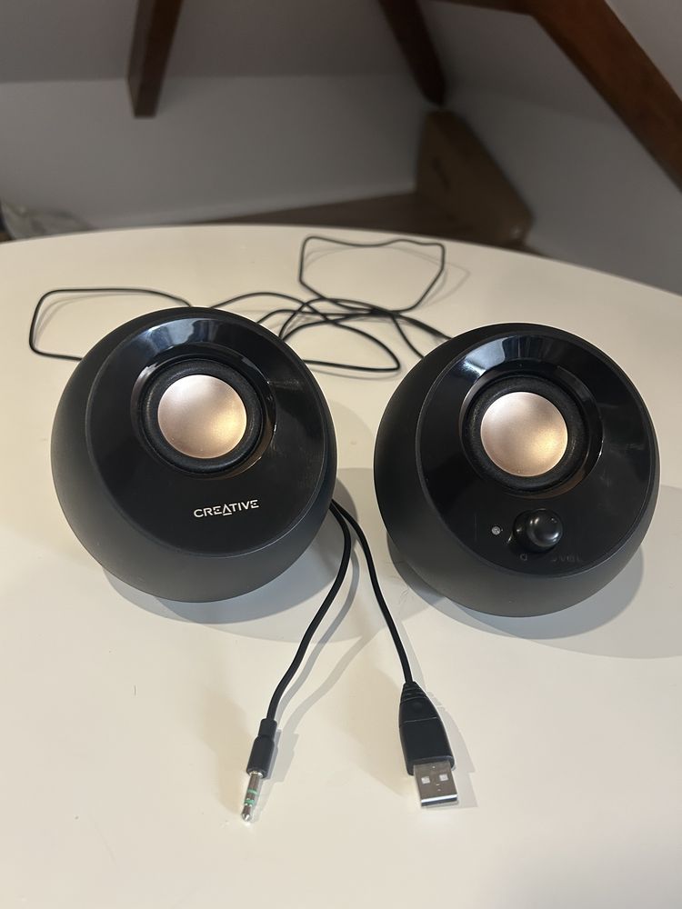 Colunas 2.0 Creative Pebble