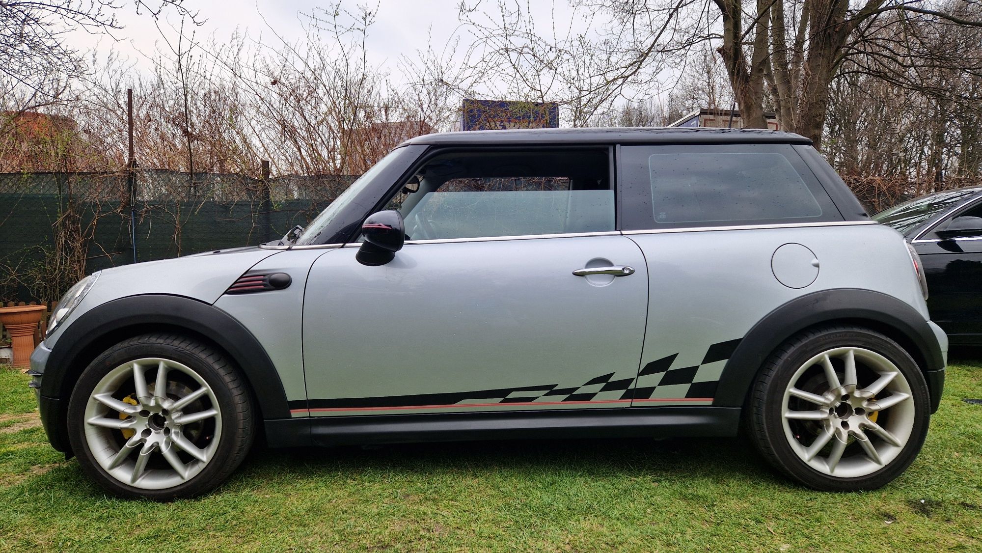 Mini. Cooper.   R56