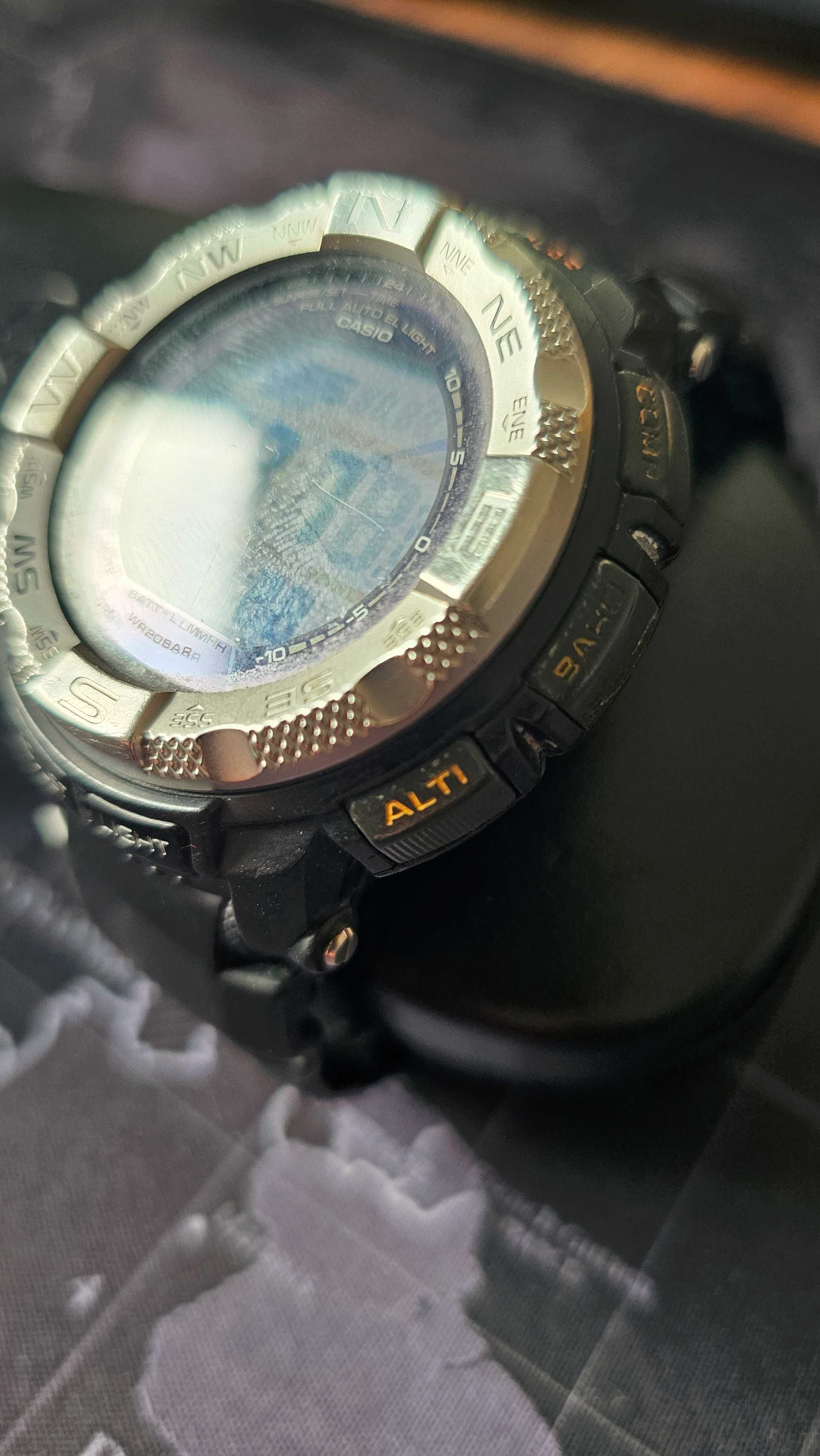 Zegarek Męski Casio Pro-Trek Solar Prg-260 model 3173