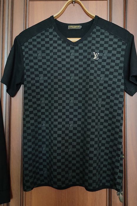 Футболка LOUIS VUITTON  Оригінал! р. М