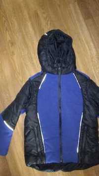 Куртка демисезонная для мальчика на 9-10лет 134-140р. синяя с черным