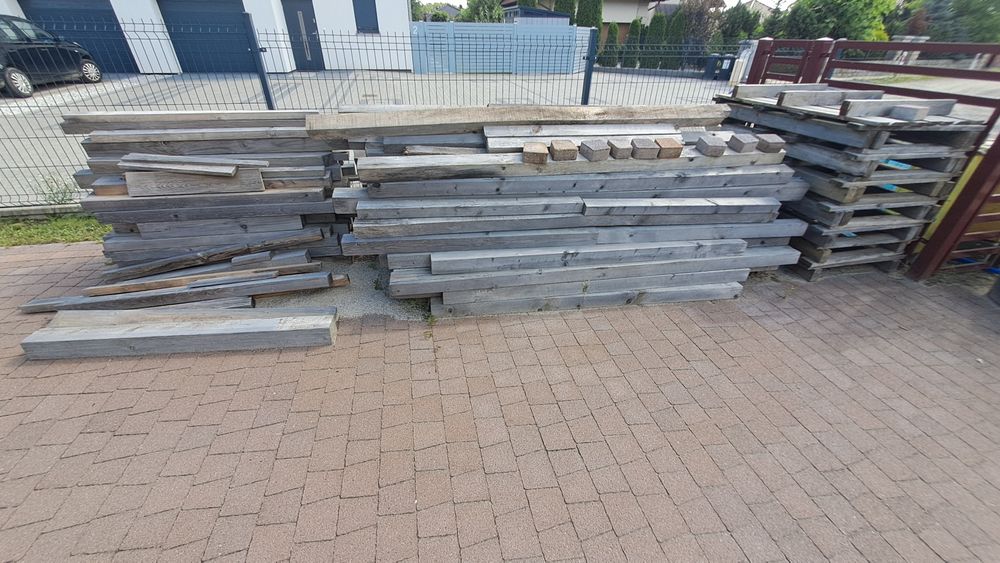 Drewno na zdjęciu, za całość 1000zł