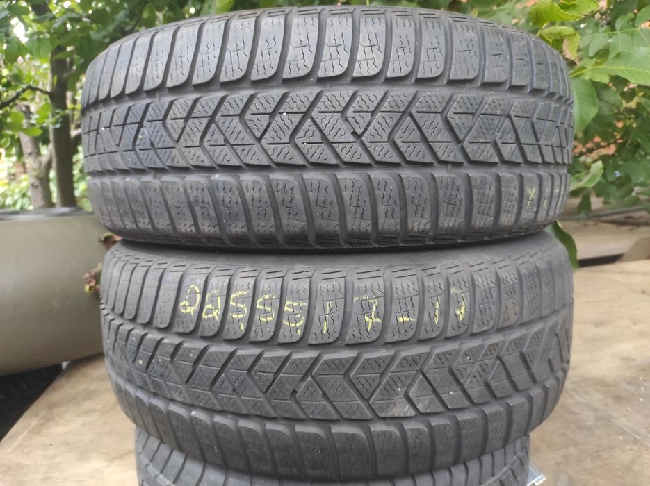 Шины зима 225/55R17.