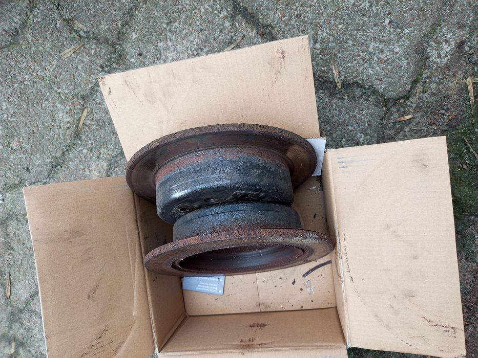 Продам, стояло на лачетті, ціна за все 4000грн