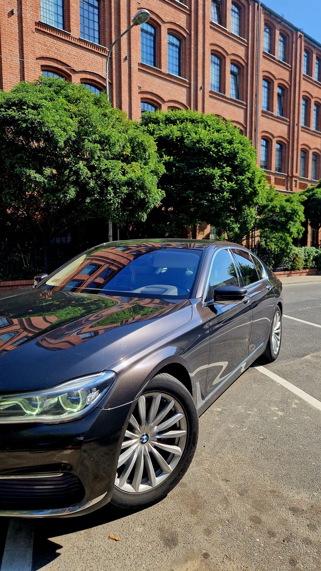 Bmw 740xd wynajem limuzyna wypożyczalnia aut premium luksusowych