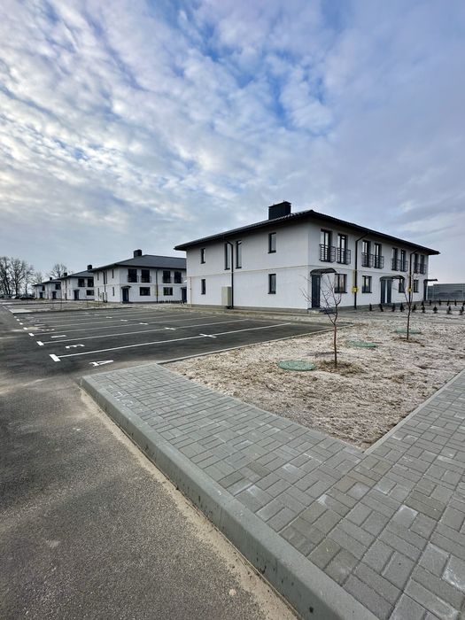 Продаж Таунхаус з ремонтом від Забудовника Петропавлівське лівий берег