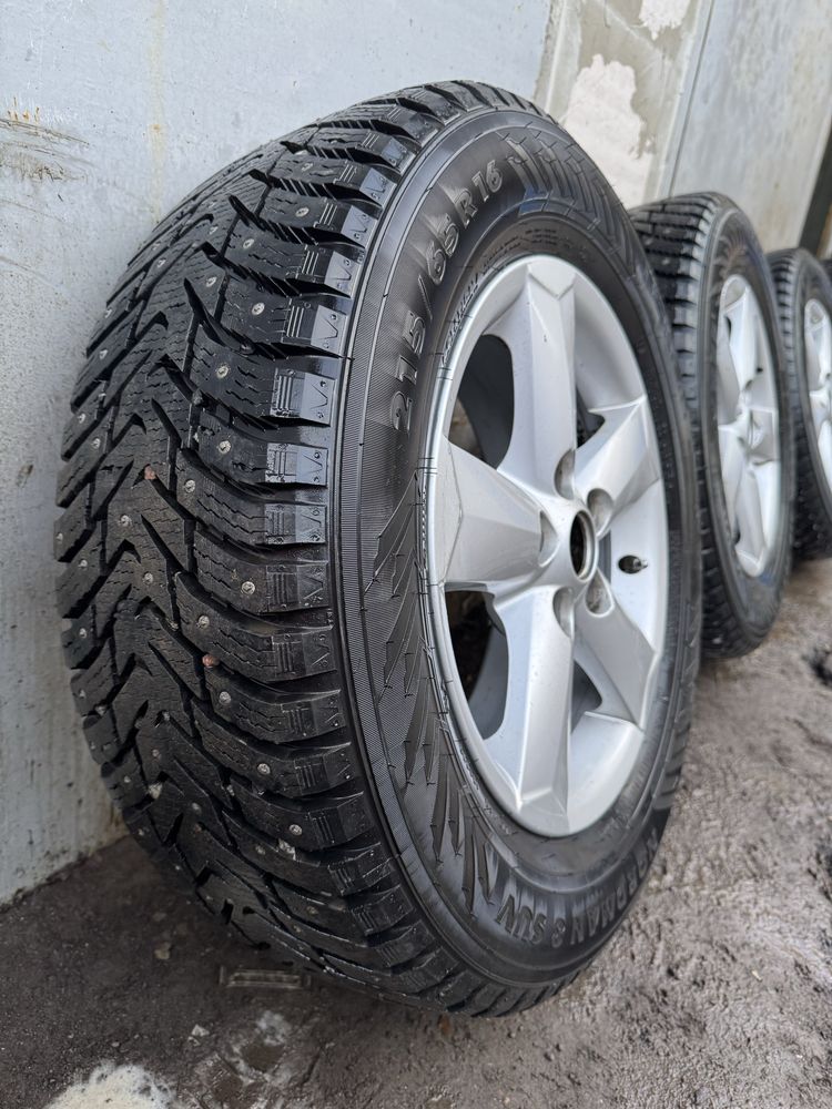 Гума Nokian r16 на оригінальних дисках