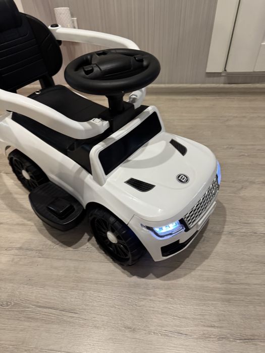 Дитячий толокар електромобіль 2 в 1 bambi