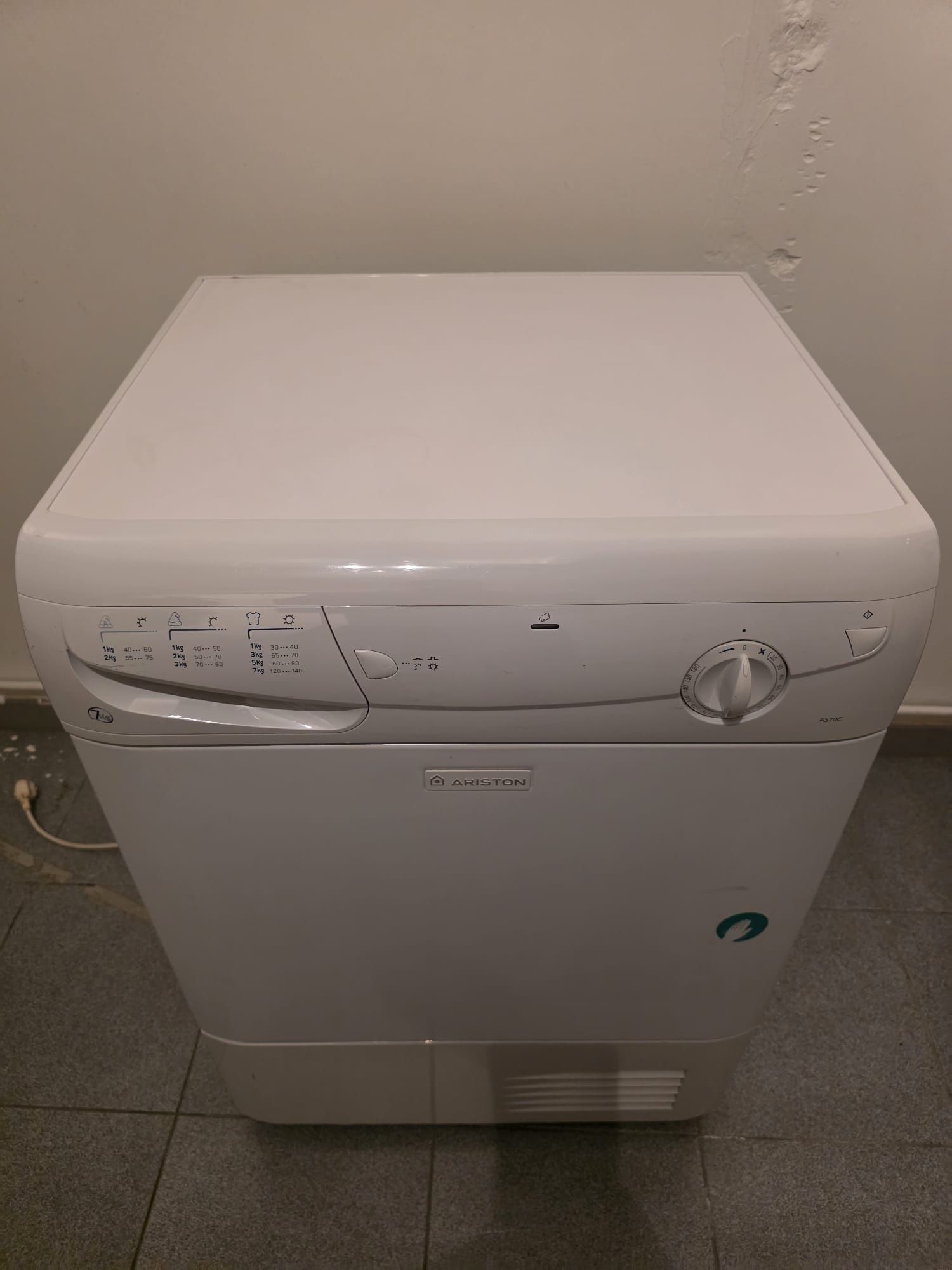 Máquina de secar a roupa Ariston 7 kg