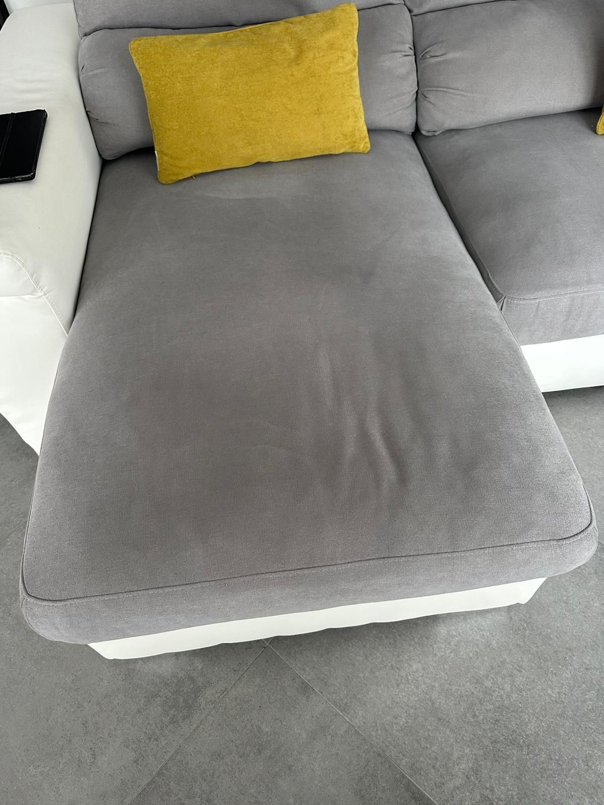 Sofá Cinza/branco extensivel