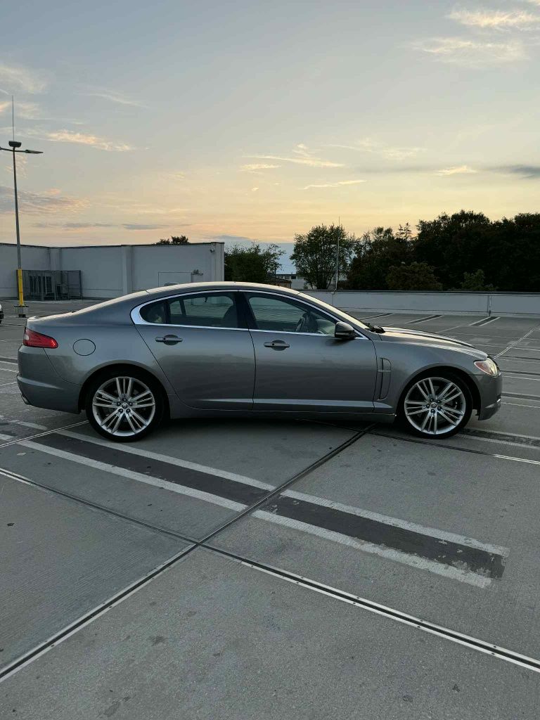 Jaguar XF 3.0D PAKIET s