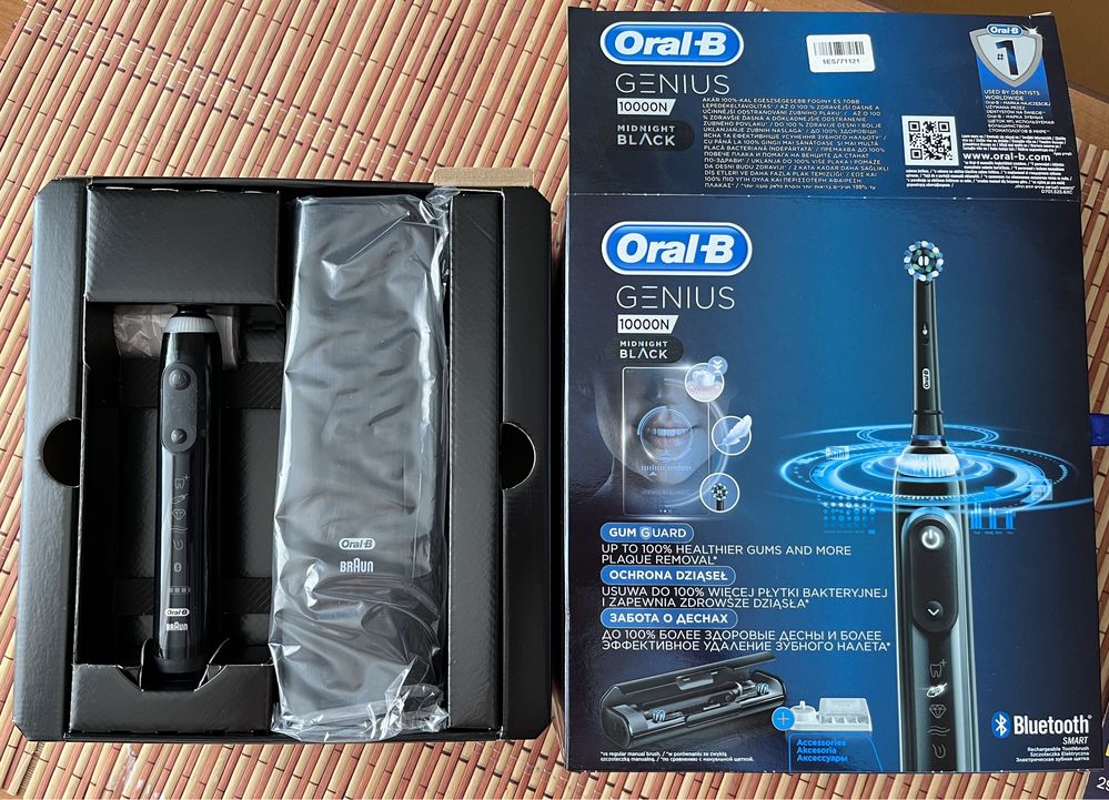 Електрична зубна щітка Oral-B Genius 10000N