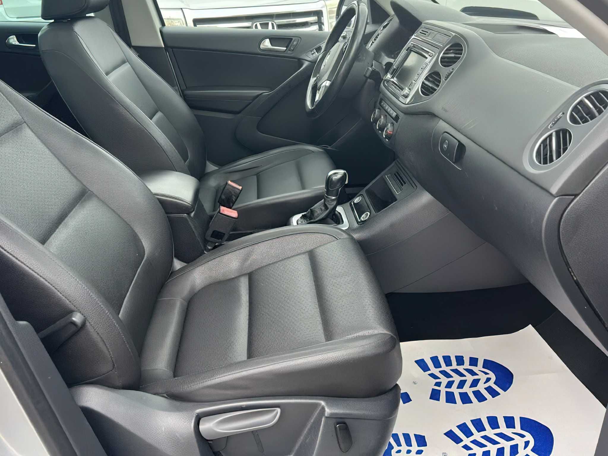 Volkswagen Tiguan  SE 2015