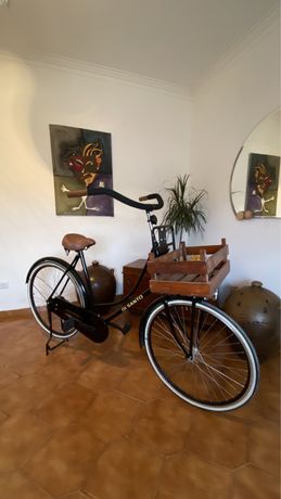 Bicicleta holandesa estilo antiga mas e nova