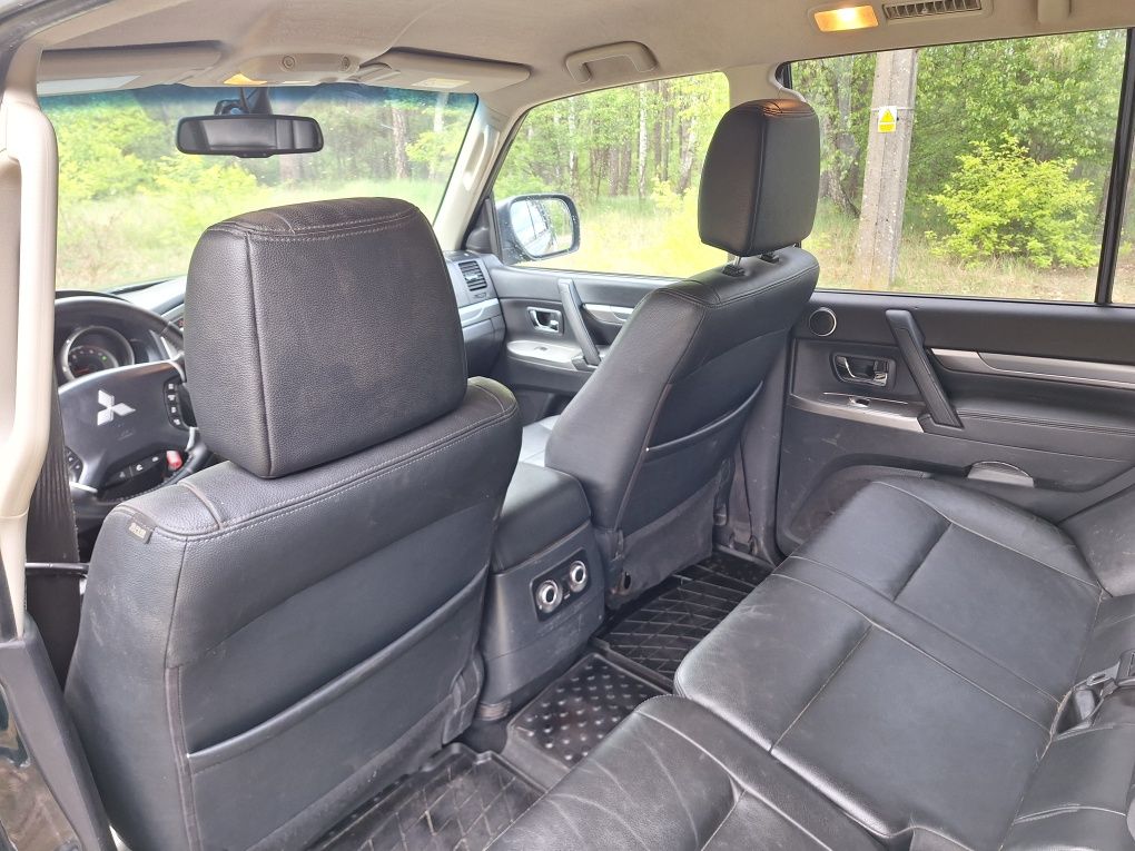 Mitsubishi Pajero 4x4 2015R