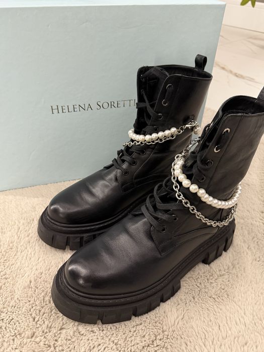 Продам італійські зимові чоботи Helena Soretti 39 р.