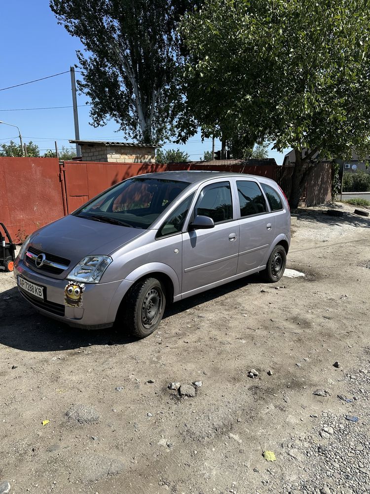 Продам автомобиль Opel Meriva
