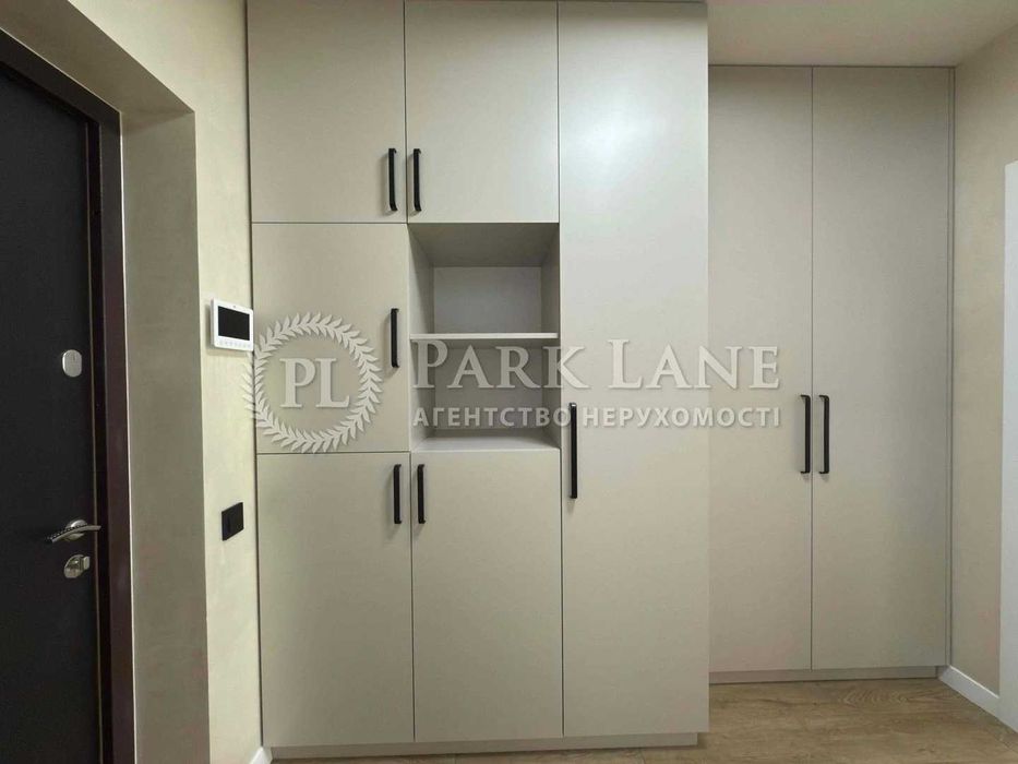 БЕЗ %1К  Крістерів родини, 14б, Варшавський-2 Подільський