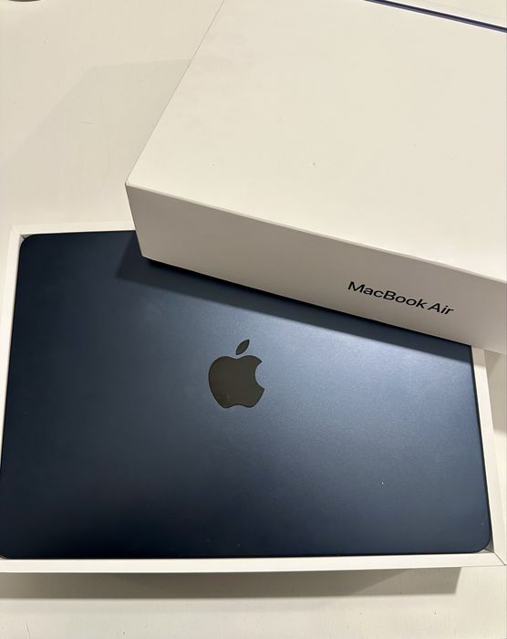 MacBook Air M4 13’’ (2025) – Azul Meia-Noite