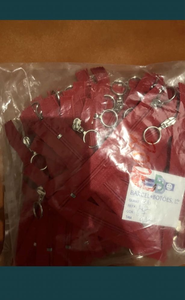 Fechos para roupa - novos