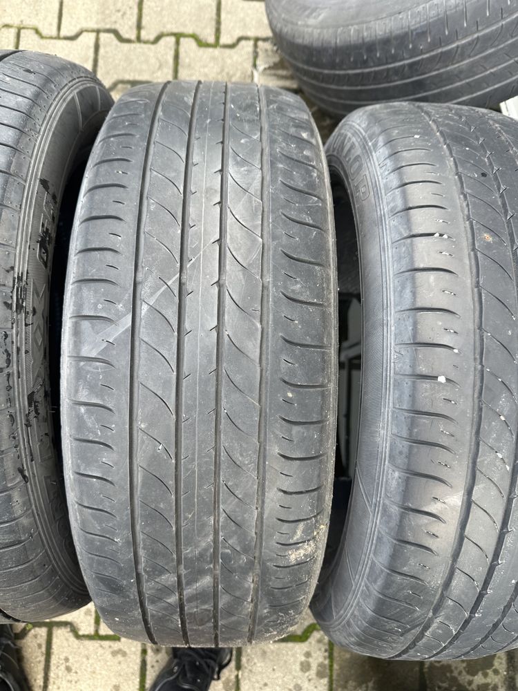 235/55/20 Dunlop
