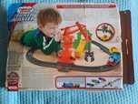 Fisher Price Tomek i Przyjaciele Dźwig Cassia +stacja załadunkowa
