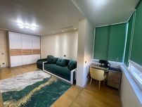 Продаж 1-кімнатної квартири з ремонтом Новобудова по вул. Зелена 281а