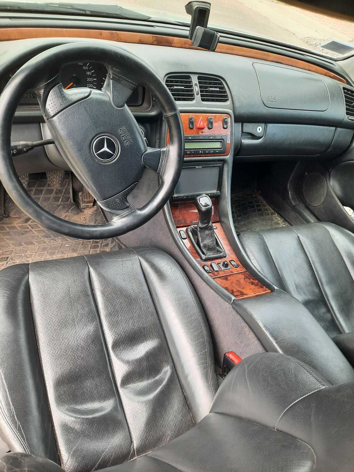 Mercedes w 208 2.0