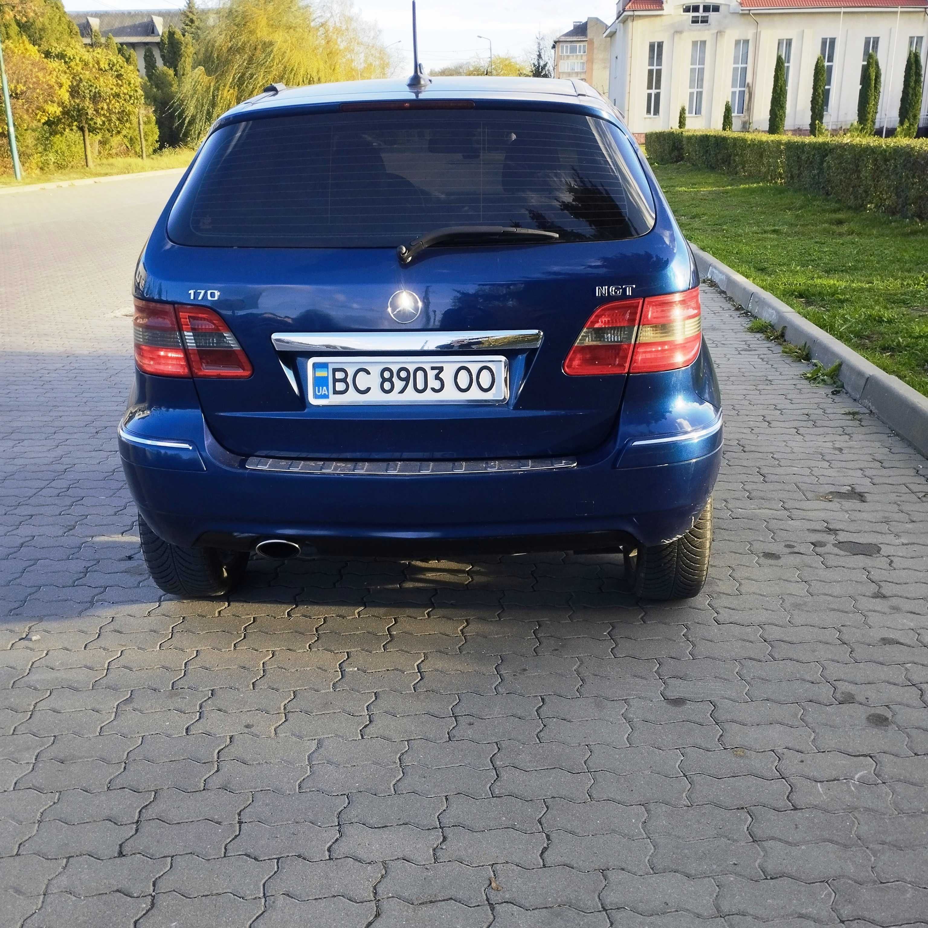 Mercedes-Benz B-Class 2010