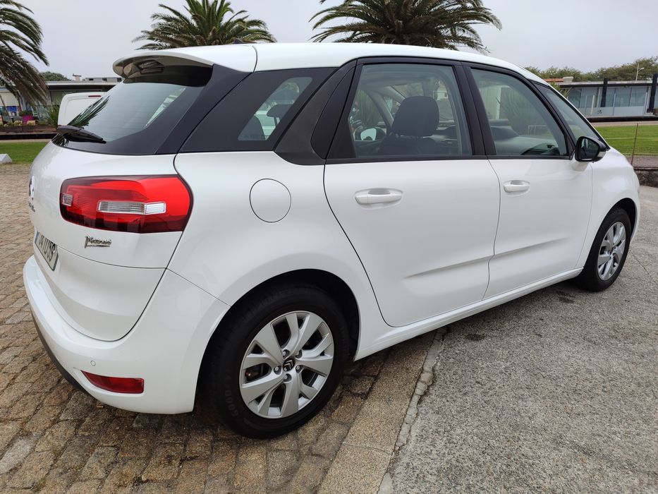 Citroen C4 Picasso 1.6 HDI com 120cv em muito bom estado