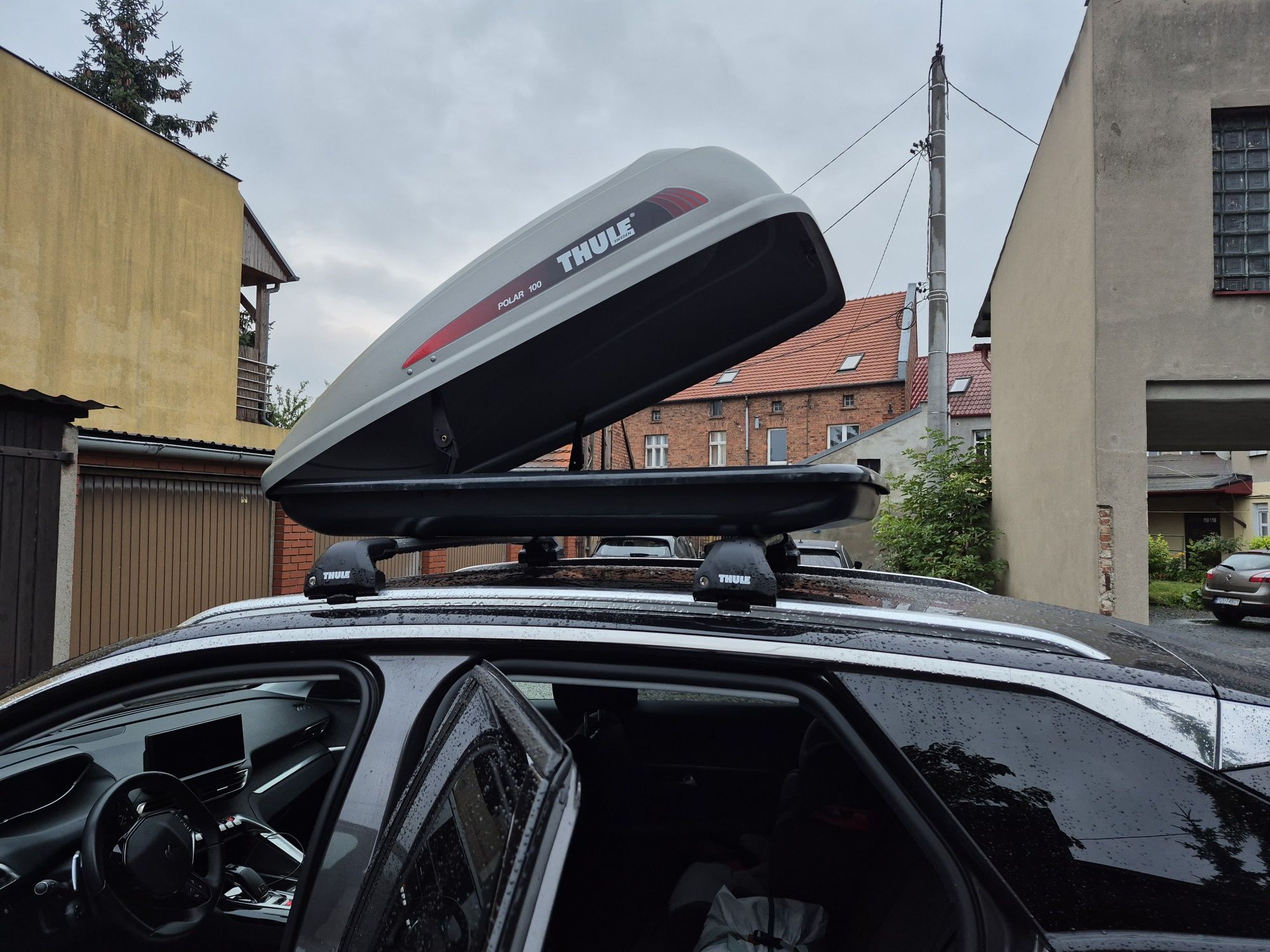 Box dachowy Thule Polar 100 w dobrym stanie, 100% sprawny.