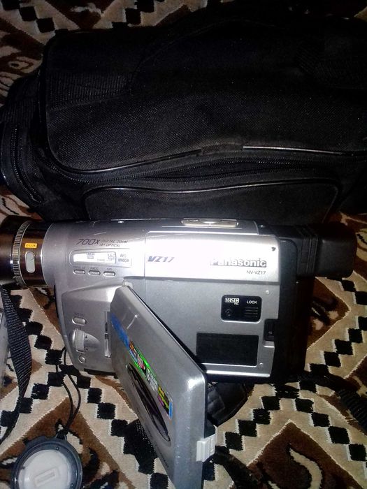 Відеокамера в доброму стані Panasonic NV-VZ17 зрозуміло інше на фото