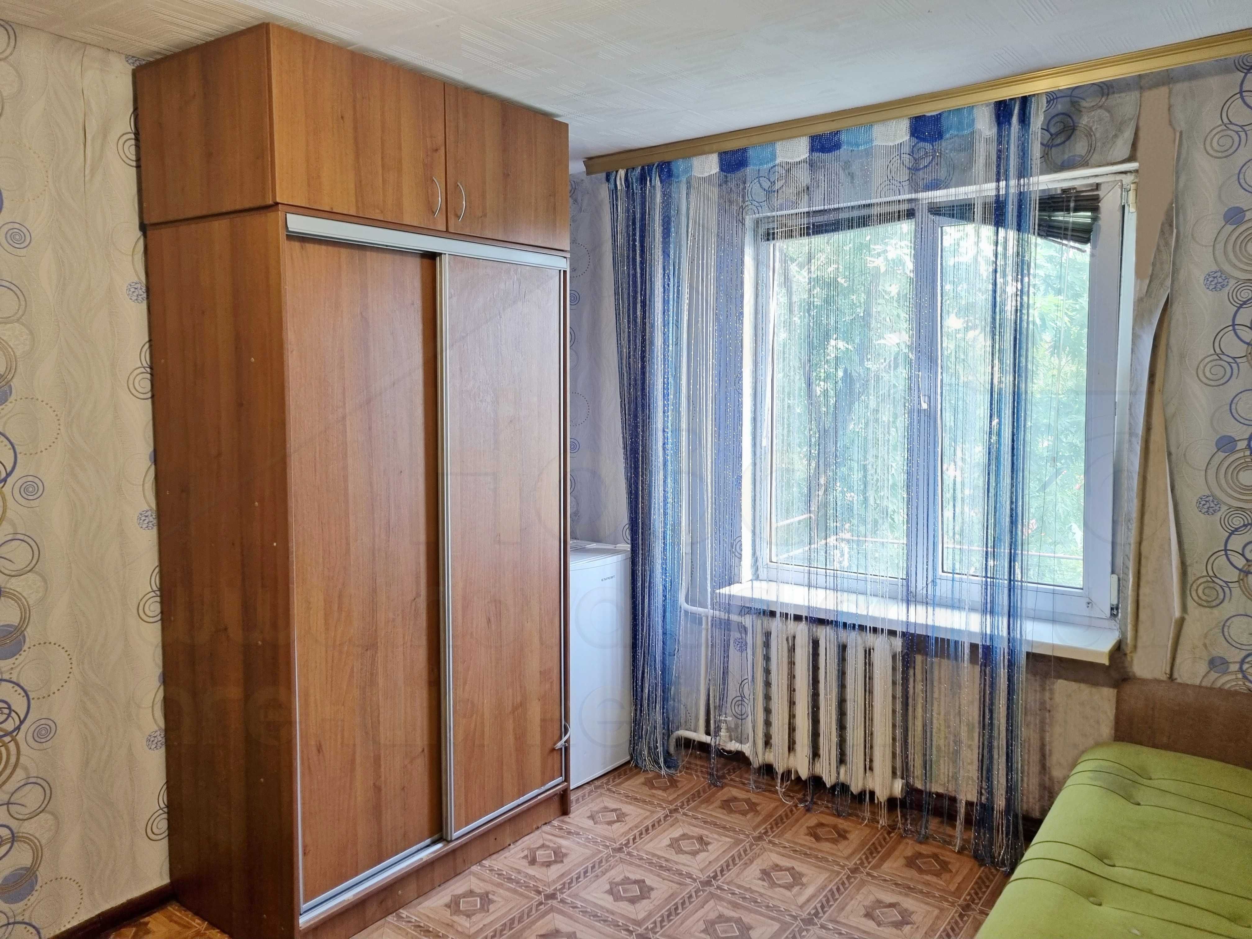 Кімната 13 м2 на 4 поверсі в гуртожитку в районі Круга-KI