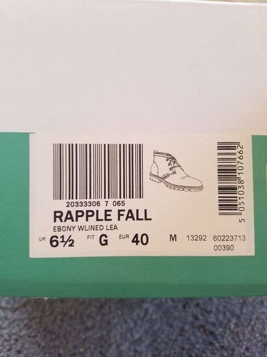 Ботінки ,черевики,взуття Clarks-нові.