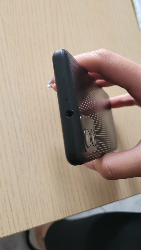 Telefon Alcatel 1B
