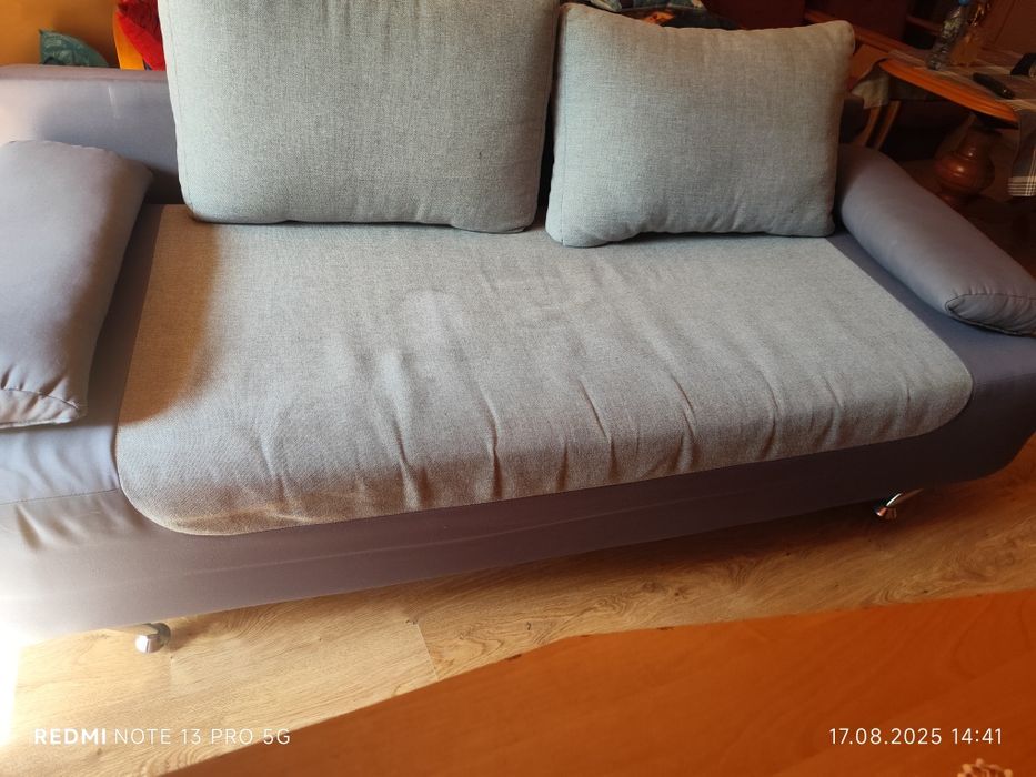 wersalka Black Red white