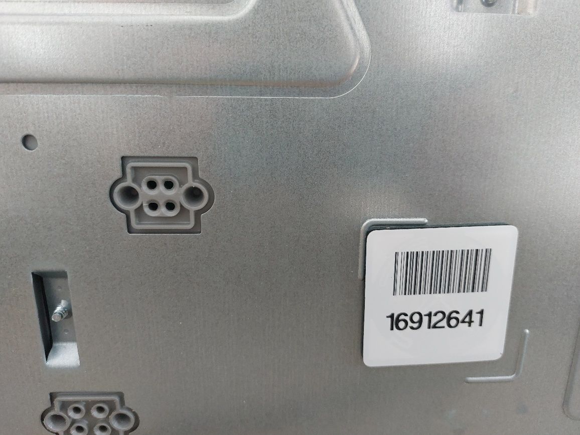 Płyta indukcyjna Bosch PVS651FC5E działa
