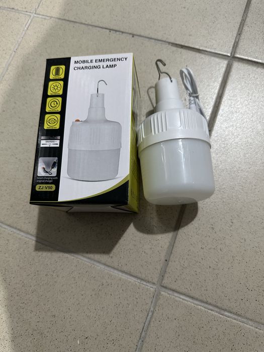 Лампочка на аккумуляторе резервное освещение для блекаута