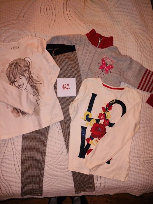 Zestaw dziewczęcy 122 spodnie, sweter i bluzeczki