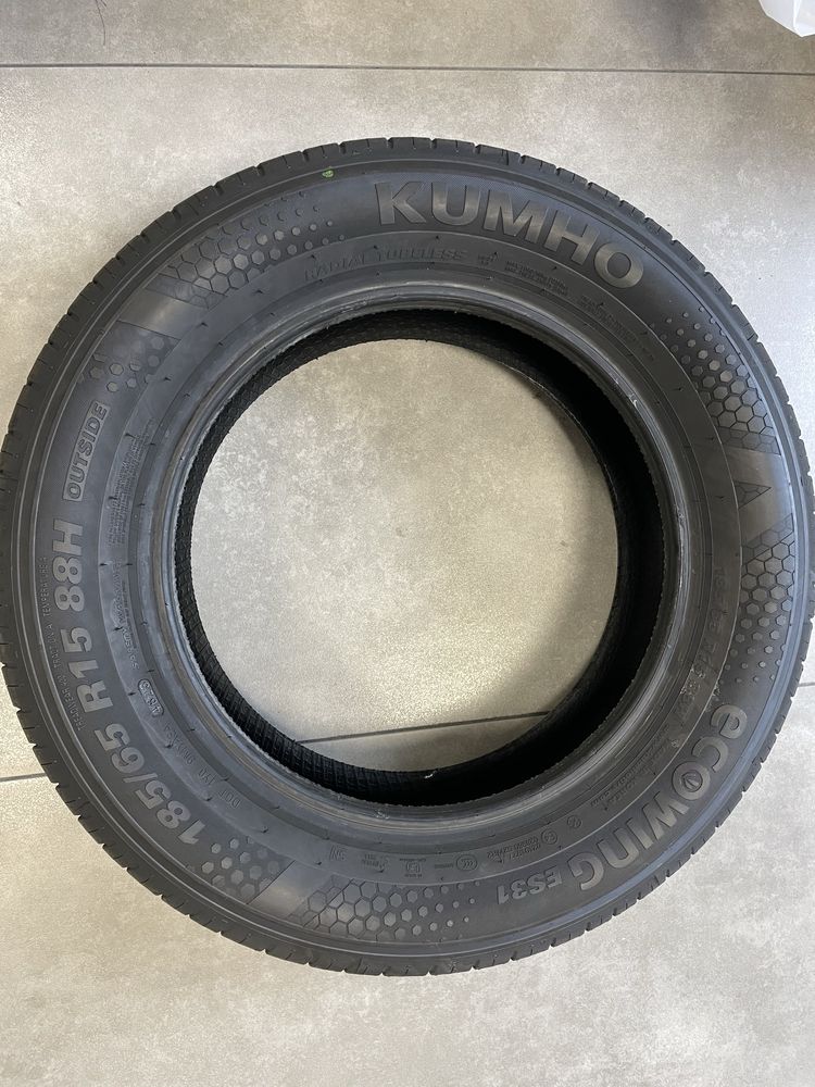 Komptet nowych opon Kumho 185/65 R15 88H