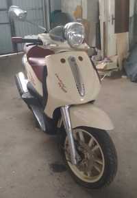 Продам Piaggio Beverly 500