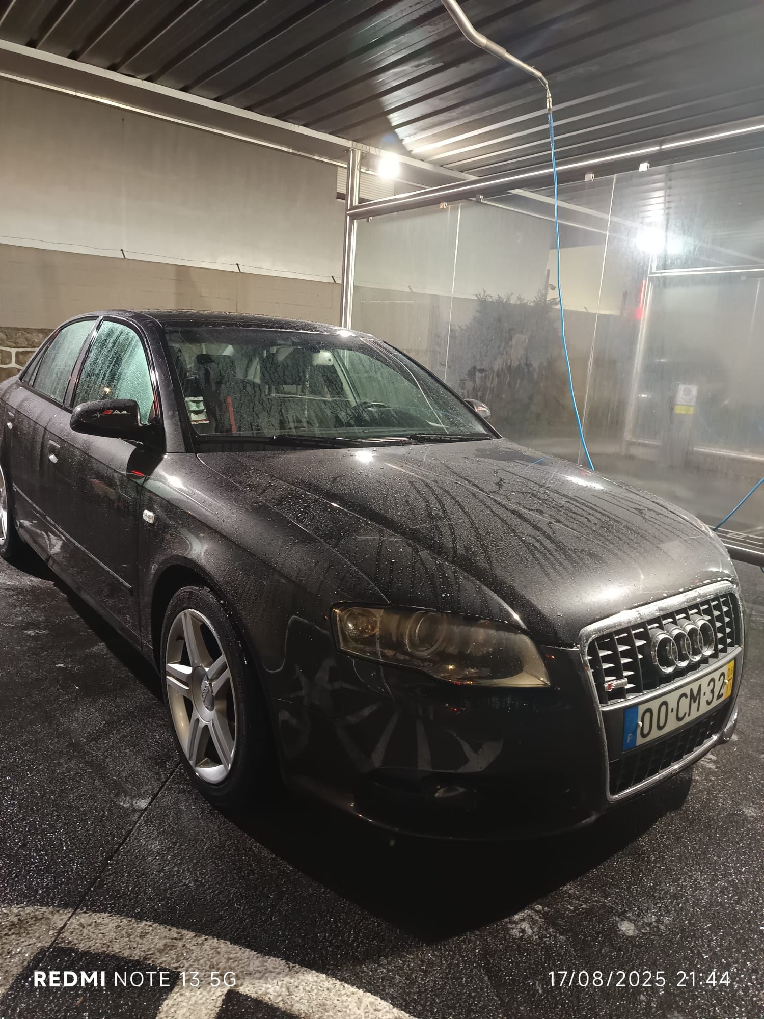 Audi A4 S-line TDI 2.0 170 CV carro impecável para os anos pode trazer