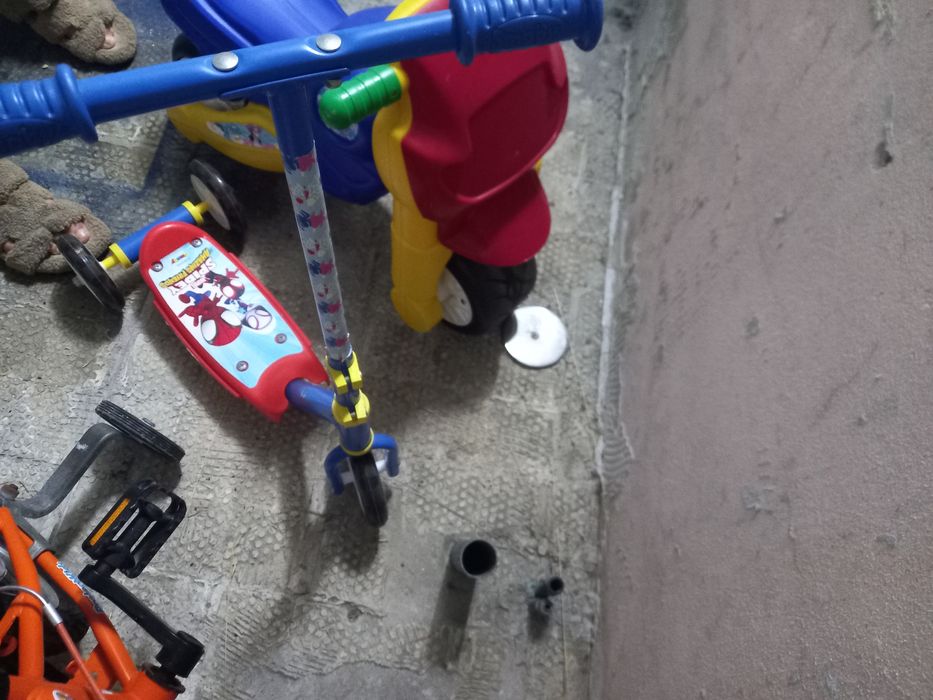 Bicicleta e trotinete