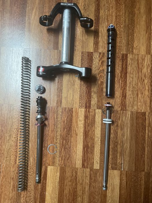 Rock shox boxxer amortyzator dh fr golenie laga